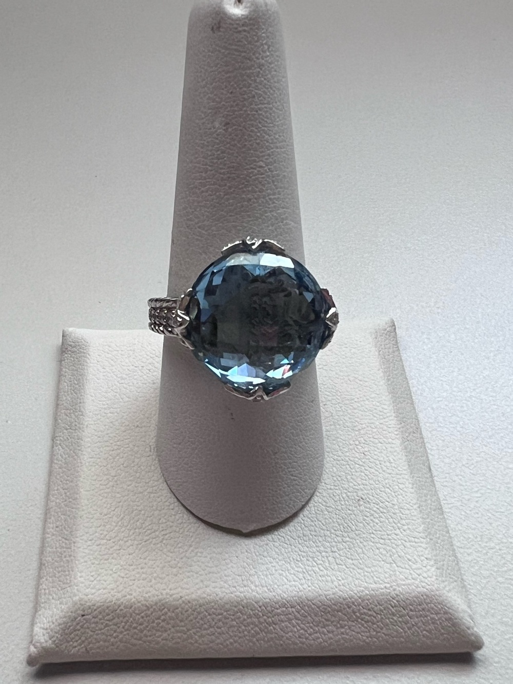 Judith Ripka Sterling Silver Faceted CZ Blue Topaz Diamonique Ring Size 9